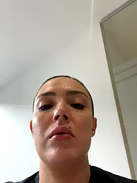 Snapshot of brianna_196 chatting on 09.28.25 brianna 196 online show from 09.28.25