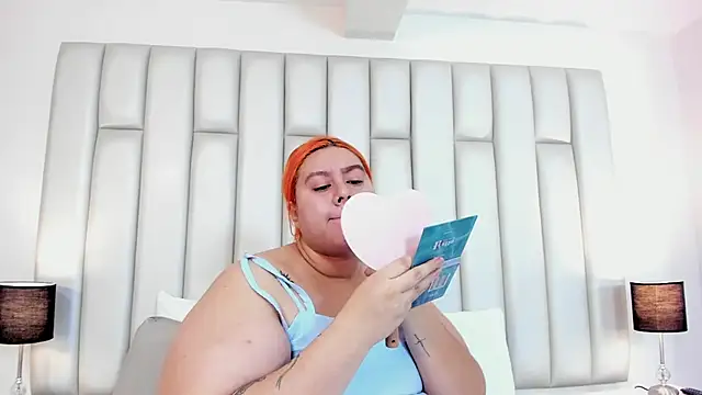 Snapshot of aandreaperez chatting on 03.06.25 aandreaperez online show from 03.06.25