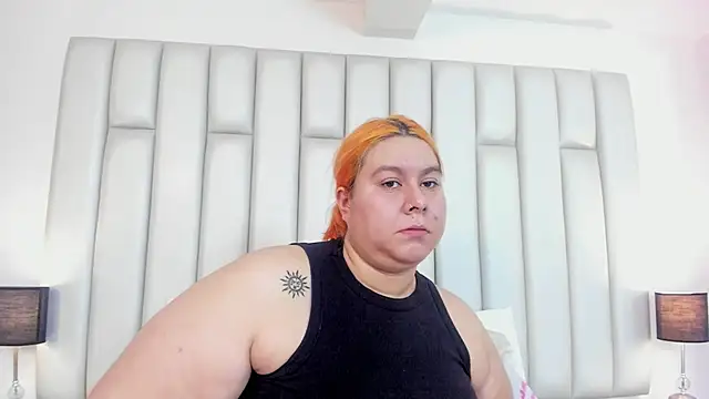 Snapshot of aandreaperez chatting on 03.10.25 aandreaperez online show from 03.10.25