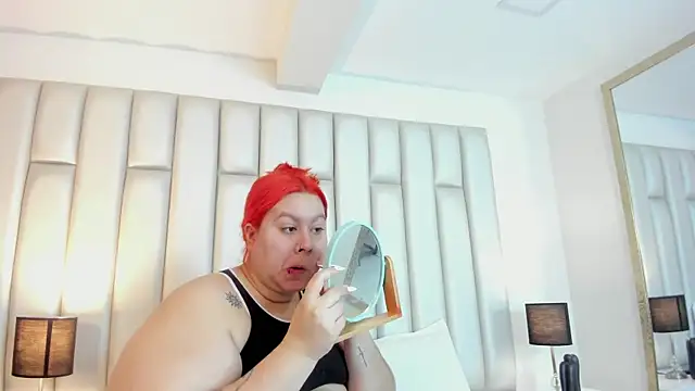 Snapshot of aandreaperez chatting on 11.05.25 aandreaperez online show from 11.05.25