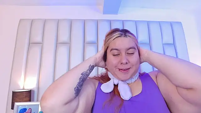 Snapshot of aandreaperez chatting on 02.05.26 aandreaperez online show from 02.05.26