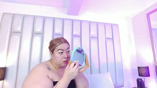 Snapshot of aandreaperez chatting on 03.19.26 aandreaperez online show from 03.19.26