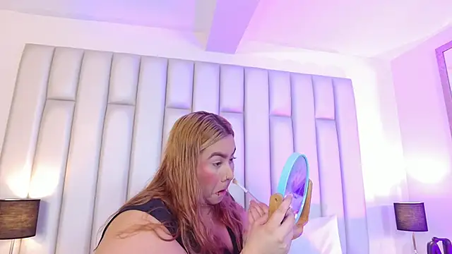 Snapshot of aandreaperez chatting on 04.16.26 aandreaperez online show from 04.16.26