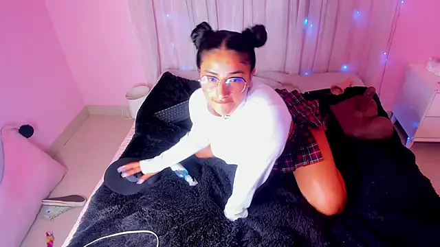 Snapshot of Kirara_22 chatting on 02.28.25 Kirara 22 online show from 02.28.25