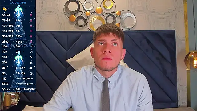 Snapshot of SebastianMaximoff chatting on 12.29.24 SebastianMaximoff online show from 12.29.24