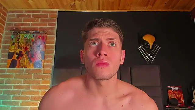 Snapshot of SebastianMaximoff chatting on 02.22.25 SebastianMaximoff online show from 02.22.25