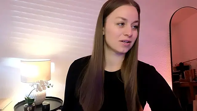 MilaFleur online show from 01.08.25