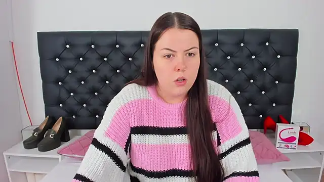 Snapshot of EvaLick chatting on 01.13.25 EvaLick online show from 01.13.25