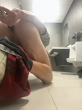 Lowerbottomboi online show from 02.06.26