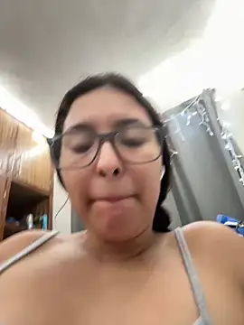 Snapshot of mariatudulceadiccion chatting on 12.20.25 mariatudulceadiccion online show from 12.20.25