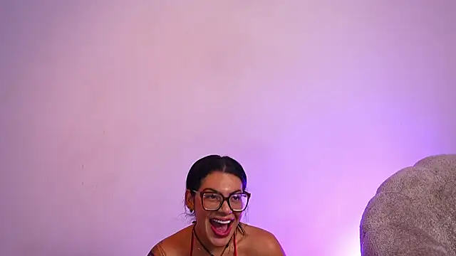 Snapshot of anyiled_hot chatting on 05.16.26 anyiled hot online show from 05.16.26