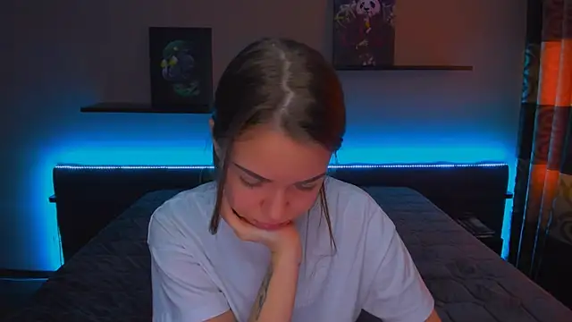 AlexaBarkley online show from 02.19.25