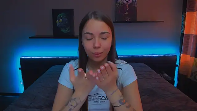 AlexaBarkley online show from 02.21.25