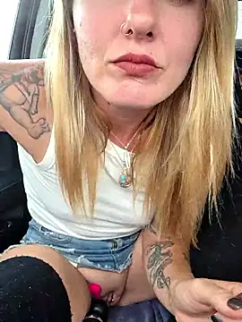 SheIsSomething online show from 04.13.26