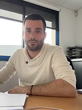 Snapshot of Simon-tem chatting on 03.17.25 Simon-tem online show from 03.17.25