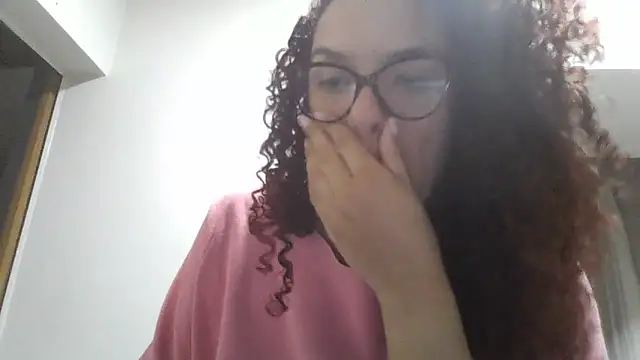 Snapshot of amorcaradepau_ chatting on 05.28.26 amorcaradepau online show from 05.28.26