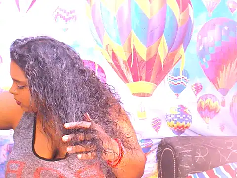 Snapshot of Indianfairy99 chatting on 01.24.25 Indianfairy99 online show from 01.24.25