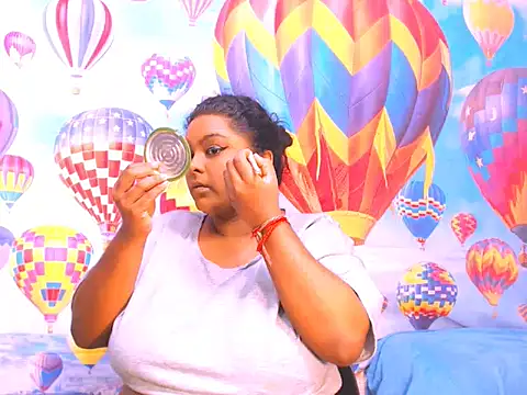 Snapshot of Indianfairy99 chatting on 01.27.25 Indianfairy99 online show from 01.27.25