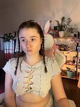 sweetest pie online show from 09.15.25