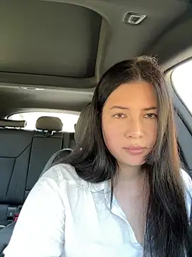 clairewntr online show from 02.04.25