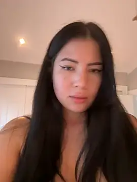 clairewntr online show from 02.05.25