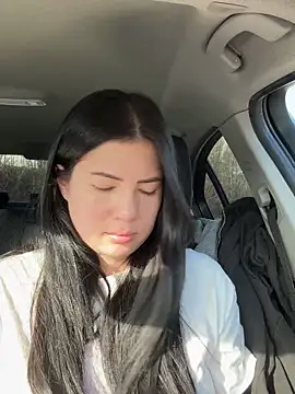 clairewntr online show from 03.04.25