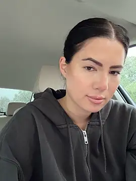 clairewntr online show from 10.05.25