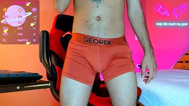 Snapshot of sexxgods chatting on 12.29.24 sexxgods online show from 12.29.24