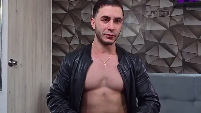 Snapshot of Latino_stud4u chatting on 04.24.26 Latino stud4u online show from 04.24.26
