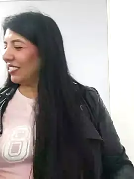 aisha latina online show from 12.05.24