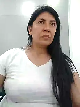 aisha latina online show from 01.21.25