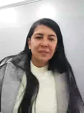 aisha latina online show from 01.24.25