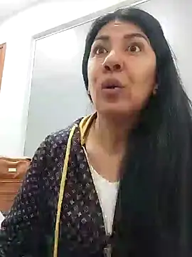 aisha latina online show from 02.12.25