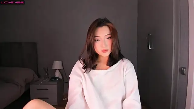 Snapshot of jin__ray chatting on 12.19.24 jin ray online show from 12.19.24