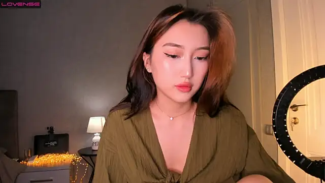 Snapshot of jin__ray chatting on 03.05.25 jin ray online show from 03.05.25