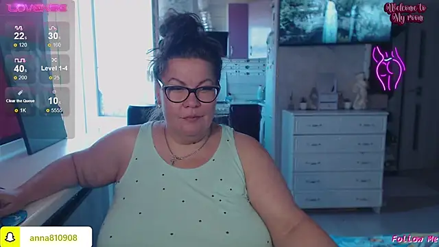 Snapshot of femme_fatale1 chatting on 07.18.26 femme fatale1 online show from 07.18.26