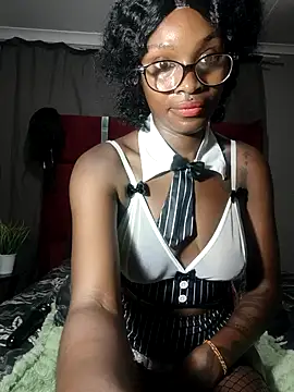 Snapshot of HoneyDropsX chatting on 03.02.25 HoneyDropsX online show from 03.02.25