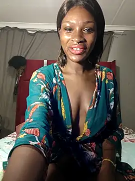 Snapshot of HoneyDropsX chatting on 03.11.25 HoneyDropsX online show from 03.11.25