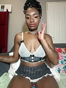 Snapshot of HoneyDropsX chatting on 11.20.25 HoneyDropsX online show from 11.20.25