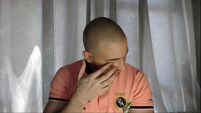 Armando 2002 online show from 09.20.25