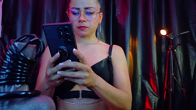 MistressSlut1 online show from 10.08.25