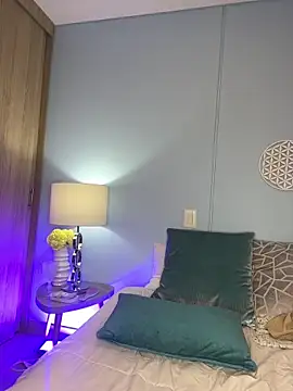 Snapshot of RouseColins chatting on 01.20.25 RouseColins online show from 01.20.25