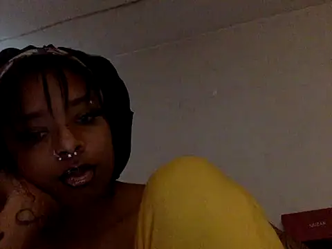 CutieFrmthehood online show from 05.21.26