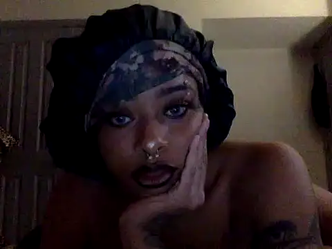 CutieFrmthehood online show from 06.05.26