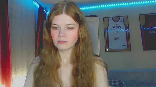 Snapshot of Klementa chatting on 07.23.26 Klementa online show from 07.23.26