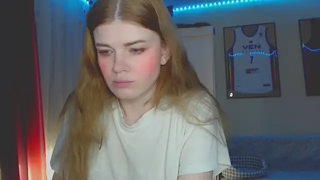 Snapshot of Klementa chatting on 07.31.26 Klementa online show from 07.31.26