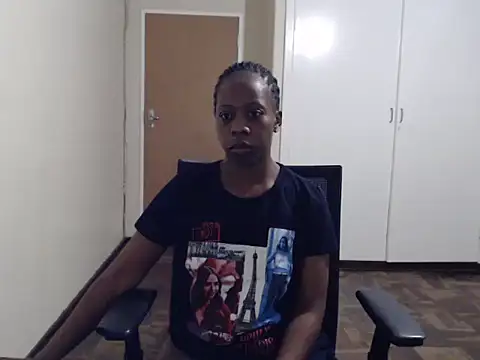 Snapshot of QUEENMANDYY chatting on 01.13.26 QUEENMANDYY online show from 01.13.26