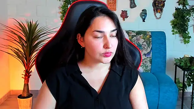 Snapshot of CeceliaJohnson chatting on 02.27.25 CeceliaJohnson online show from 02.27.25