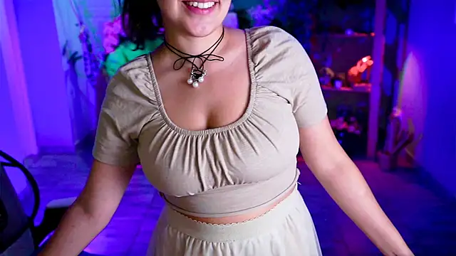 Snapshot of CeceliaJohnson chatting on 07.17.26 CeceliaJohnson online show from 07.17.26