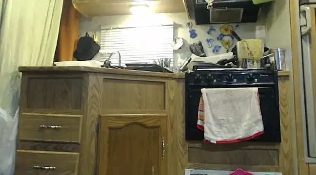 sexyinpantyhose online show from 03.16.25